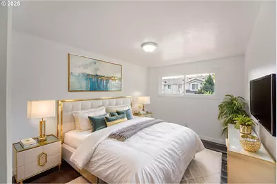 226 SE 157th Ave, Portland, OR 97233 - Photo 8