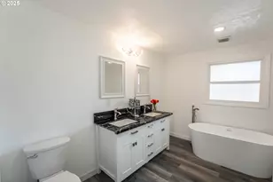 226 SE 157th Ave, Portland, OR 97233 - Photo 18