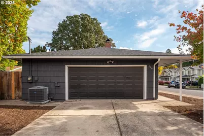 226 SE 157th Ave, Portland, OR 97233 - Photo 28