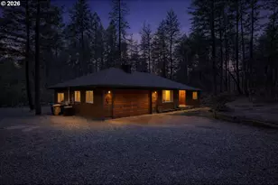 372 Thornbrook Dr, Merlin, OR 97532 - Photo 1