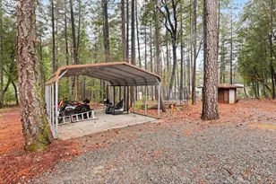 372 Thornbrook Dr, Merlin, OR 97532 - Photo 30