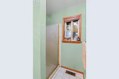 372 Thornbrook Dr, Merlin, OR 97532 - Photo 20