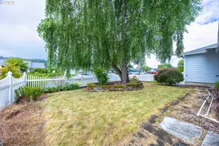 1203 E 2nd Ave, Sutherlin, OR 97479 - Photo 32