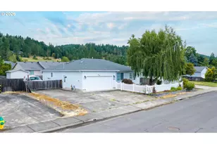 1203 E 2nd Ave, Sutherlin, OR 97479 - Photo 1