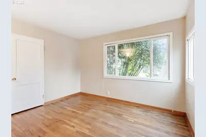 8234 NE Webster St, Portland, OR 97220 - Photo 22