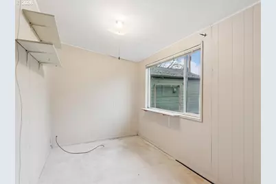 8234 NE Webster St, Portland, OR 97220 - Photo 18