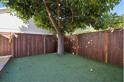 17891 SW George Ct, Beaverton, OR 97078 - Photo 38