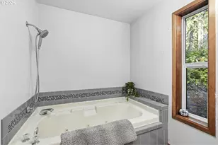 69881 E Alpine North Ct, Rhododendron, OR 97049 - Photo 20