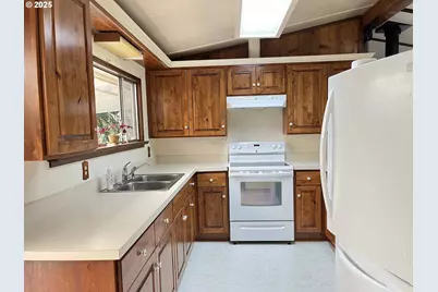 89911 Ben Bunch Rd, Florence, OR 97439 - Photo 28