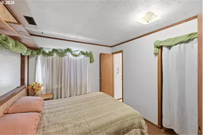 474 N Wasson St, Coos Bay, OR 97420 - Photo 12