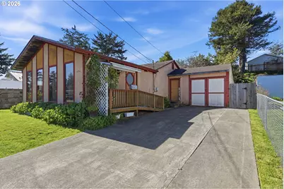 474 N Wasson St, Coos Bay, OR 97420 - Photo 2
