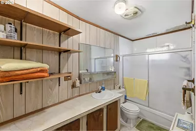 474 N Wasson St, Coos Bay, OR 97420 - Photo 16