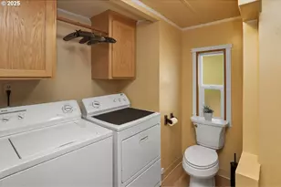 1475 Green Acres Rd, Eugene, OR 97408 - Photo 12