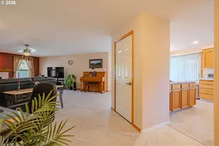 15908 SE 5th St, Vancouver, WA 98684 - Photo 4