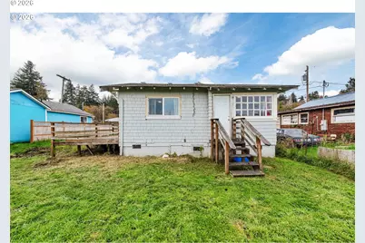 1066 S 8th St, Coos Bay, OR 97420 - Photo 4