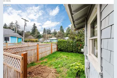 1066 S 8th St, Coos Bay, OR 97420 - Photo 26