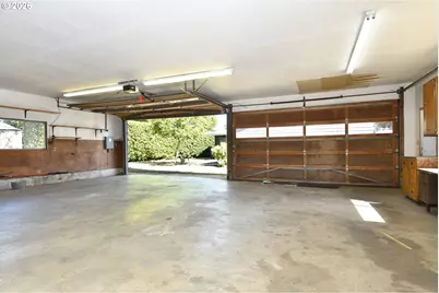8600 SE Hood St, Clackamas, OR 97015 - Photo 30