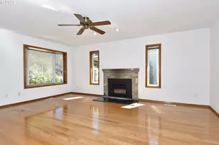 8600 SE Hood St, Clackamas, OR 97015 - Photo 4