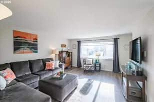 1109 SW 15th St, Lincoln City, OR 97367 - Photo 8