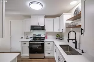 1109 SW 15th St, Lincoln City, OR 97367 - Photo 12