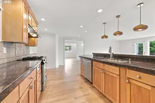 18428 Steamboat Way, West Linn, OR 97068 - Photo 16