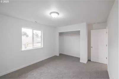 2476 Roll Tide Ct, Lebanon, OR 97355 - Photo 22