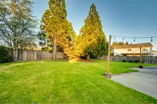 210 TSugawa Ct, Woodland, WA 98674 - Photo 32