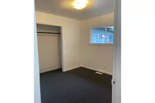 15725 SE Stark St, Portland, OR 97233 - Photo 16