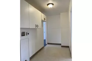 15725 SE Stark St, Portland, OR 97233 - Photo 20