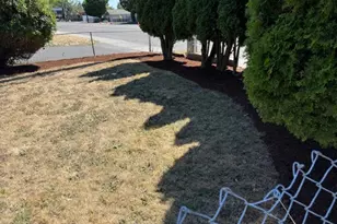 15725 SE Stark St, Portland, OR 97233 - Photo 6