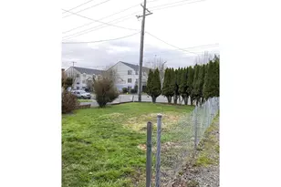 15725 SE Stark St, Portland, OR 97233 - Photo 26