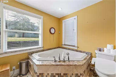 2139 McPherson St, North Bend, OR 97459 - Photo 18