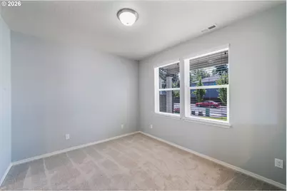 5290 Squirrel St, Springfield, OR 97478 - Photo 6