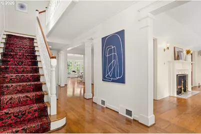 4317 SW Bernard Dr, Portland, OR 97239 - Photo 4