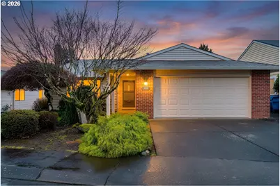 2318 SE Balboa Dr, Vancouver, WA 98683 - Photo 1