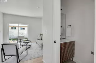 14864 NE Couch St, Portland, OR 97230 - Photo 12