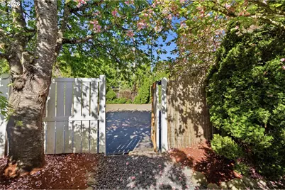 482 Covey Ln, Eugene, OR 97401 - Photo 40