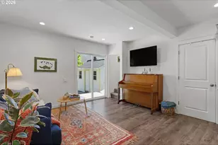 8800 NE Couch St, Portland, OR 97220 - Photo 16