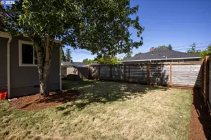 8800 NE Couch St, Portland, OR 97220 - Photo 28