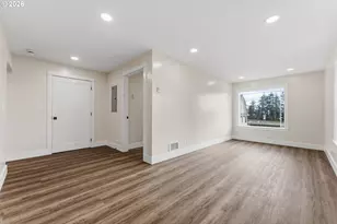 790 Oregon Ave, North Bend, OR 97459 - Photo 4