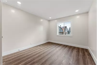 790 Oregon Ave, North Bend, OR 97459 - Photo 8