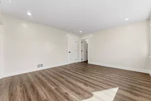 790 Oregon Ave, North Bend, OR 97459 - Photo 32