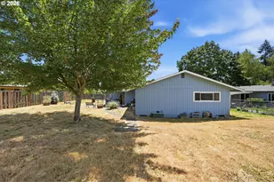 2321 SE Spruce St, Hillsboro, OR 97123 - Photo 30