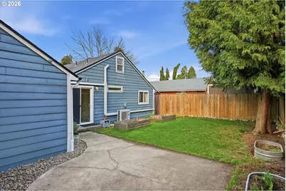 8730 NE Wygant St, Portland, OR 97220 - Photo 34