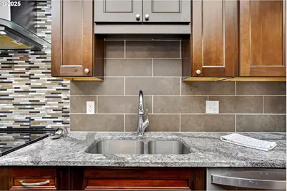 2211 SW 1st Ave #1001, Portland, OR 97201 - Photo 20