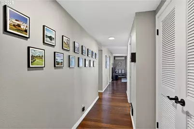 2211 SW 1st Ave #1001, Portland, OR 97201 - Photo 4