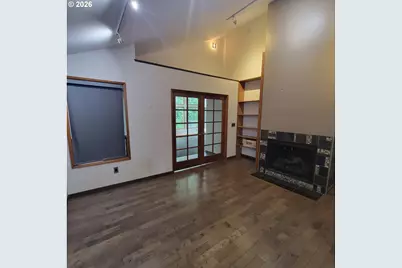 755 SW Chestnut St, Portland, OR 97219 - Photo 18