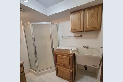 755 SW Chestnut St, Portland, OR 97219 - Photo 30