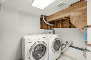 755 SW Chestnut St, Portland, OR 97219 - Photo 36
