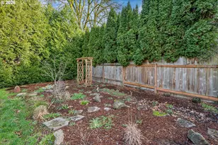 18418 SE Blanton St, Milwaukie, OR 97267 - Photo 44